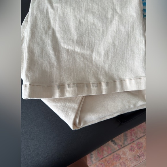 VERONICA BEARD Beverly Patch-Pocket Skinny Flare Jeans in Ecru - Picture 8 of 10